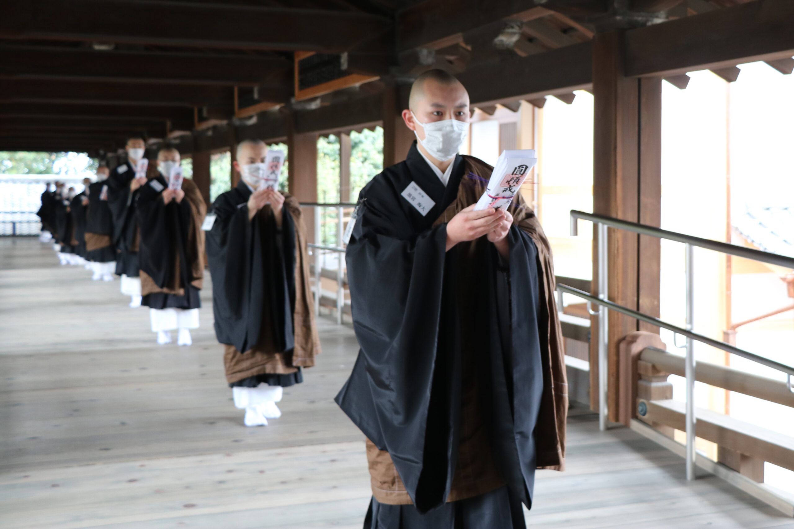 95名の新たな僧侶が誕生 知恩院・増上寺 伝宗伝戒道場成満 | 浄土宗